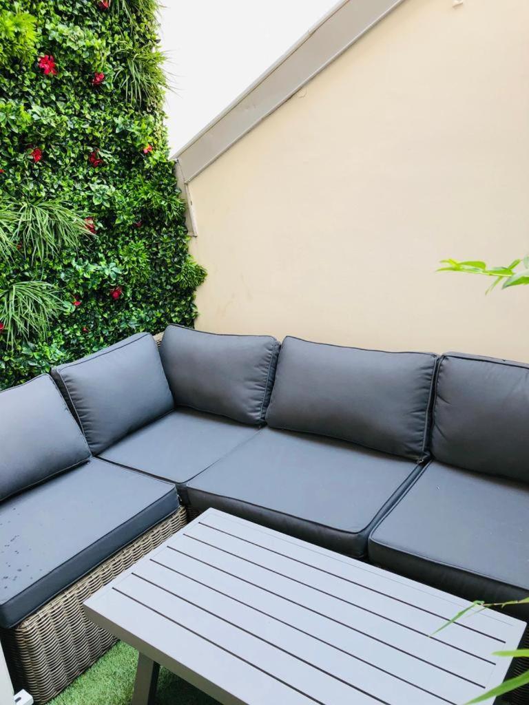 Appart Hotel Residence Courcelle Levallois-Perret Exteriör bild